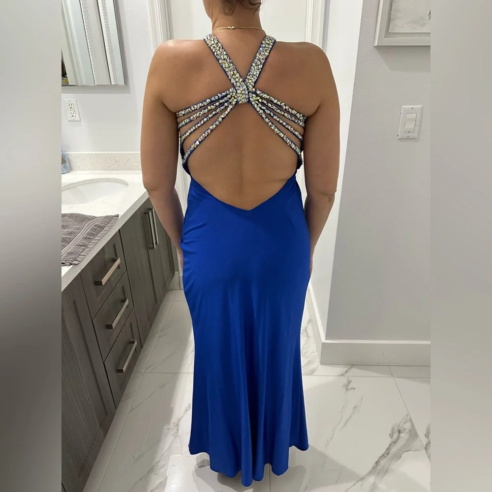 BLUE DRESS 💙 - Picture 3 of 4